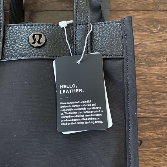 Lululemon🍋Now and Always tote-Micro⭐️firm price - Picture 6 of 15